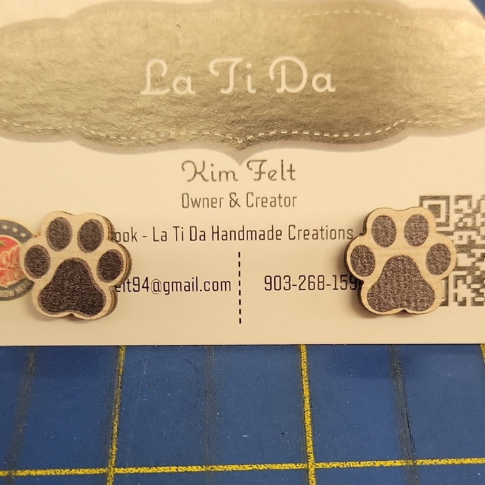 Dog Puppy Cat Kitten Animal Paw Print 0.5" Earrings